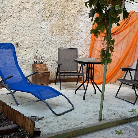 شقة مارسيليا  في Studio Fond De Jardin Chez Jean-Luc المظهر الخارجي الصورة
